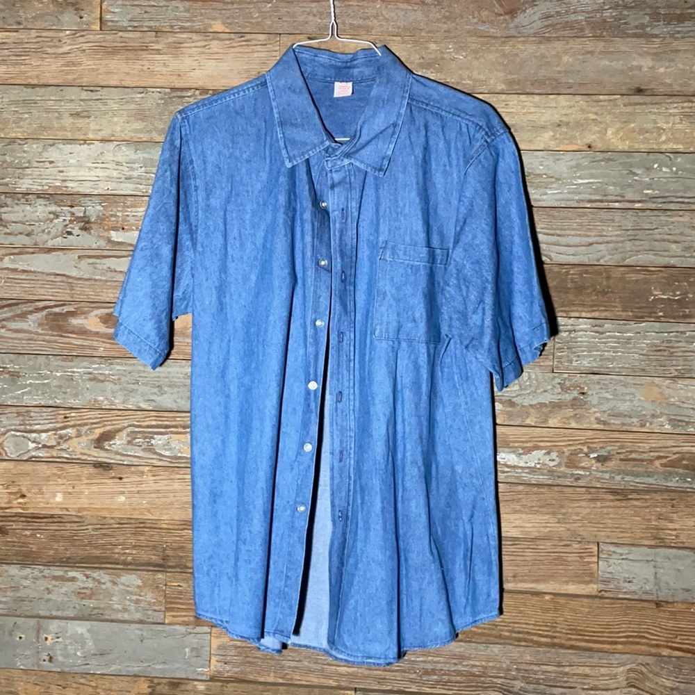 “Open Trails” denim short sleeve shirt